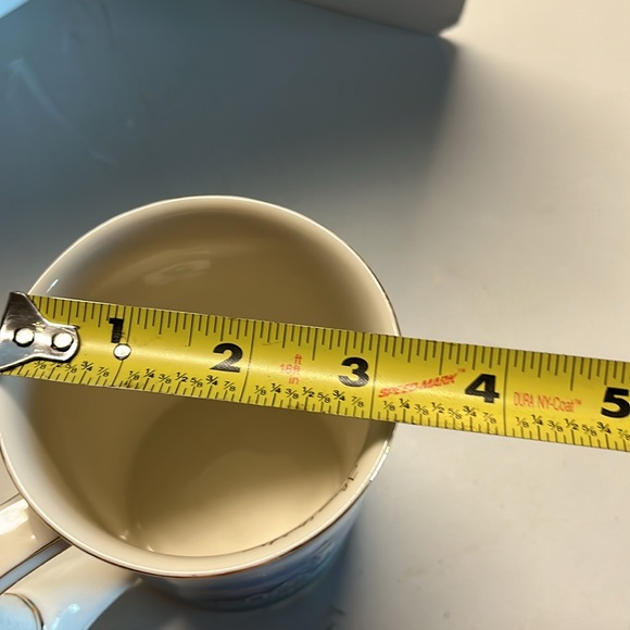 Thomas Kinkade seaside porcelain mug beacon of Hope 1st in set  signed - Picture 6 of 7